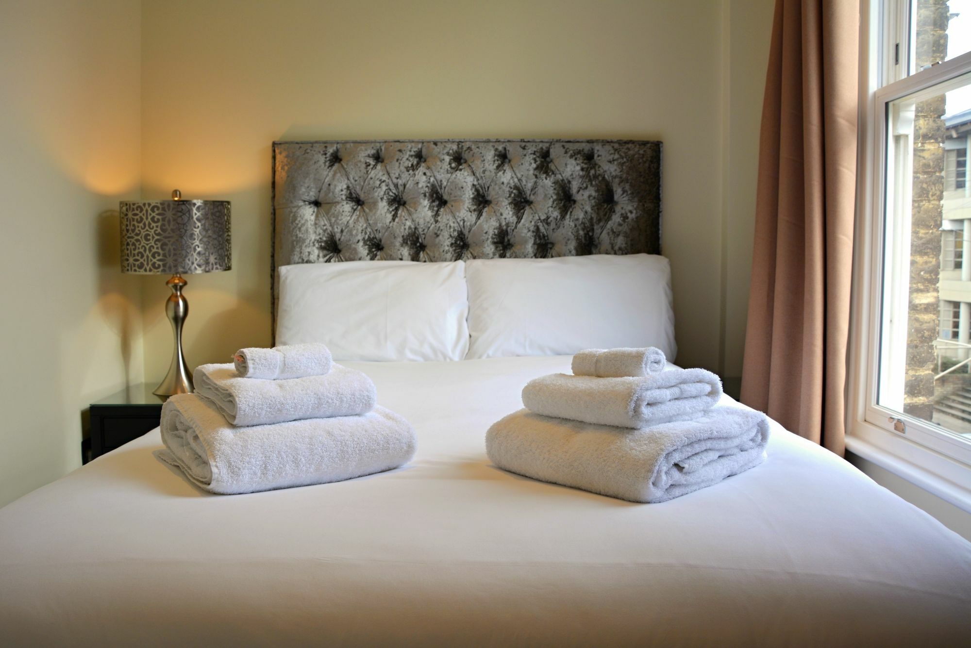 Pinnacle Residences - *